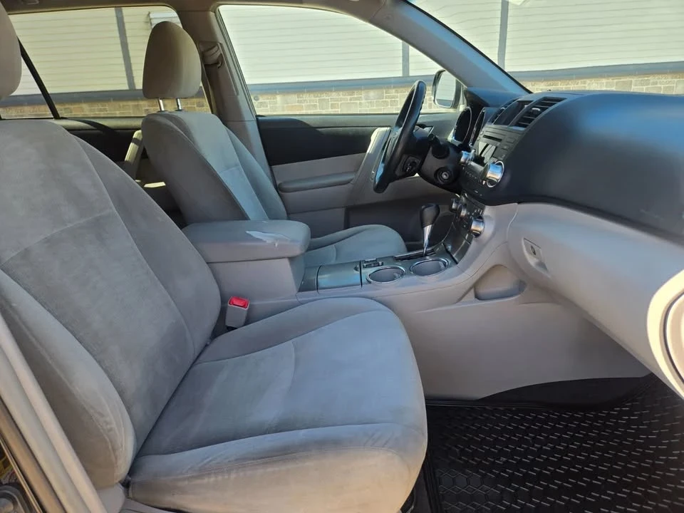 2013 Toyota Highlander - Image 20 of 20