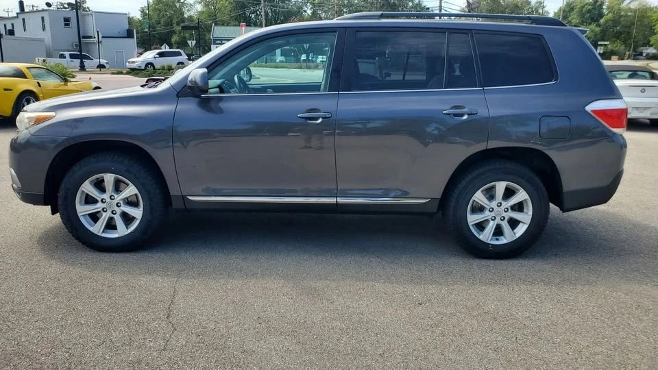 2013 Toyota Highlander - Image 7 of 19