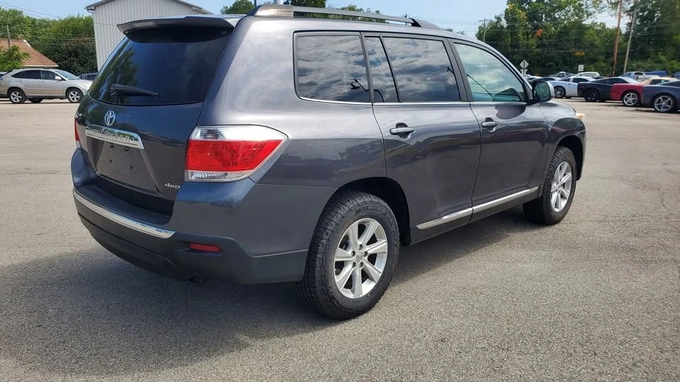2013 Toyota Highlander - Image 4 of 19