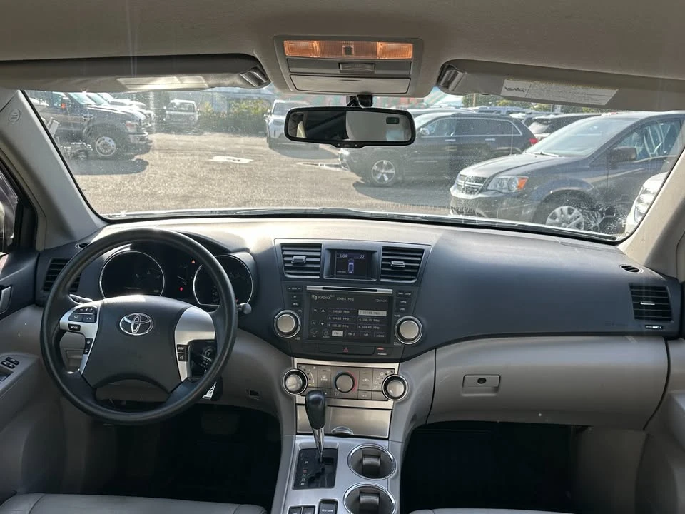 2013 Toyota Highlander - Image 14 of 20