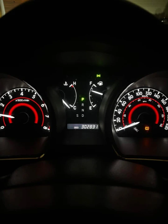 2013 Toyota Highlander - Image 10 of 13
