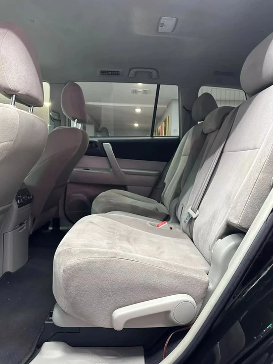 2013 Toyota Highlander - Image 13 of 20