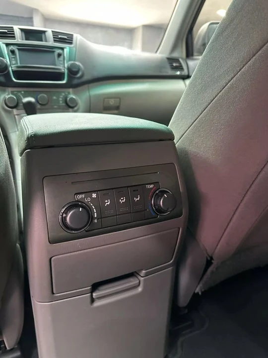 2013 Toyota Highlander - Image 14 of 20