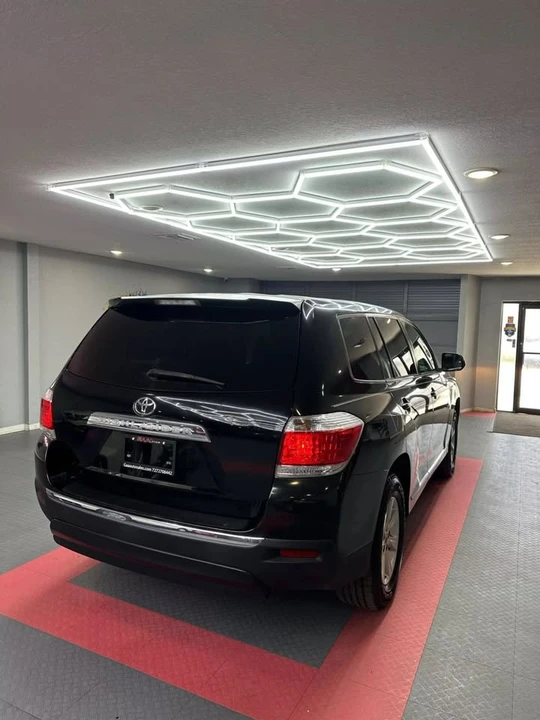 2013 Toyota Highlander - Image 6 of 20