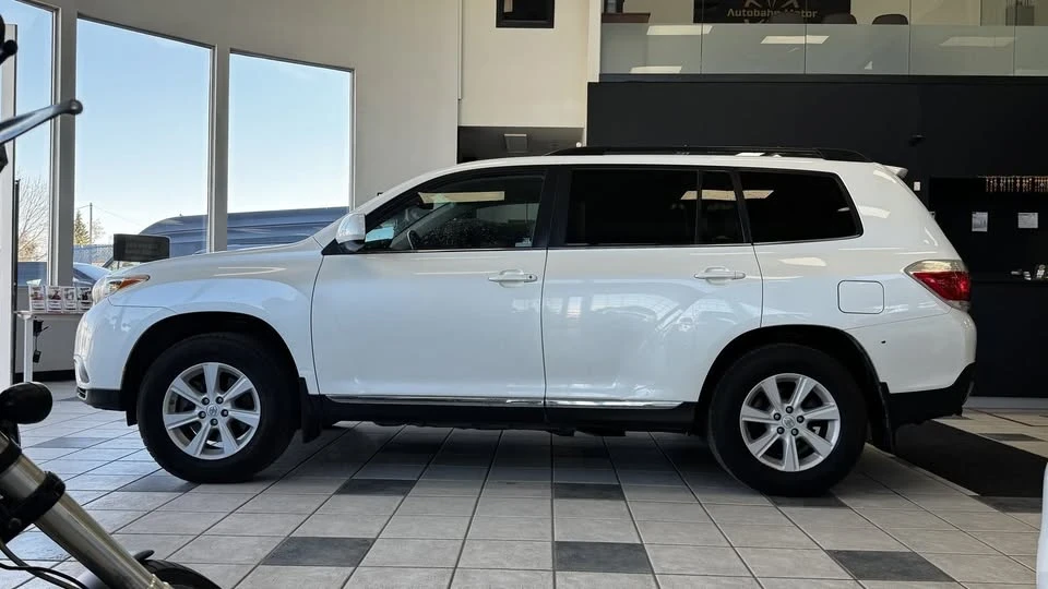 2013 Toyota Highlander - Image 4 of 20
