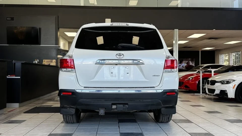 2013 Toyota Highlander - Image 7 of 20