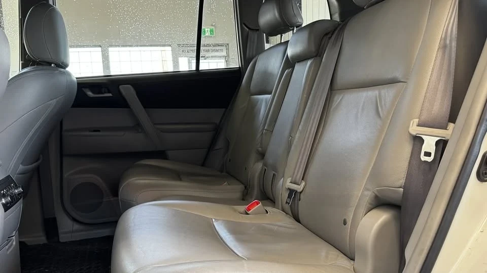 2013 Toyota Highlander - Image 12 of 20