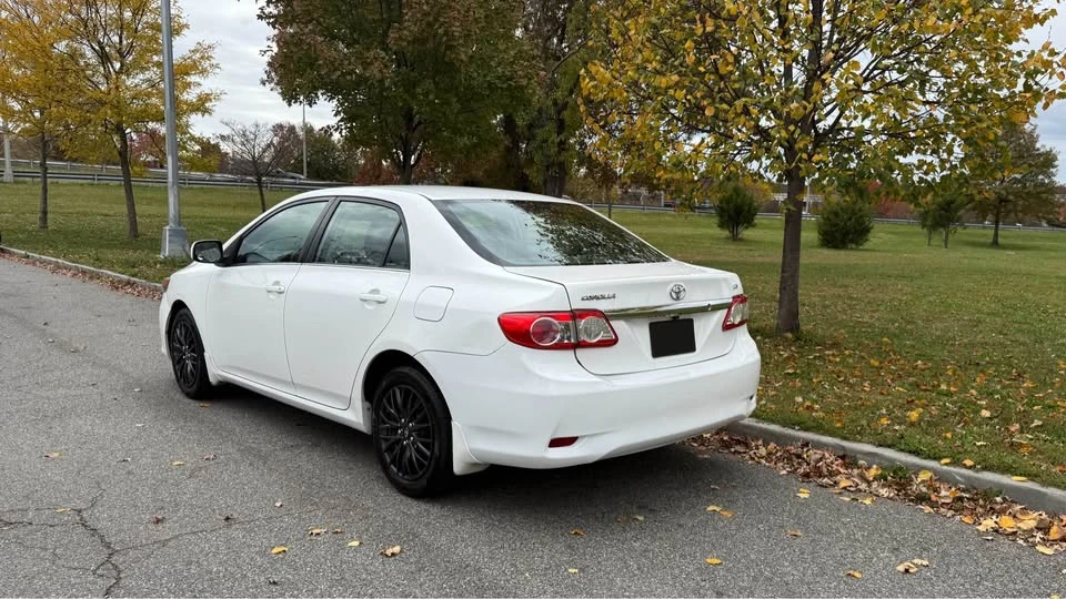 2013 Toyota Corolla 10th Gen - Image 6 of 16