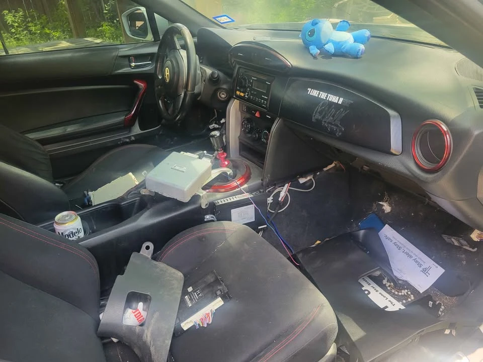 2013 Toyota MR2 - Image 6 of 7