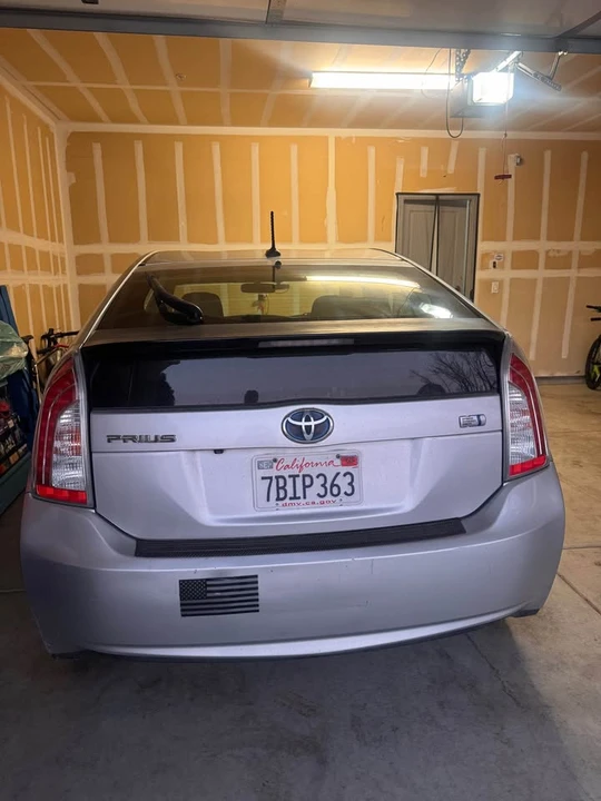 2013 Toyota Prius 3rd Gen - Image 3 of 10