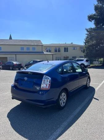 2013 Toyota Prius 3rd Gen - Image 4 of 10