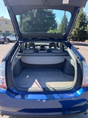 2013 Toyota Prius 3rd Gen - Image 10 of 10