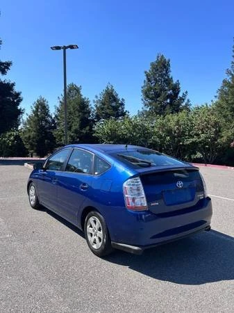 2013 Toyota Prius 3rd Gen - Image 3 of 10
