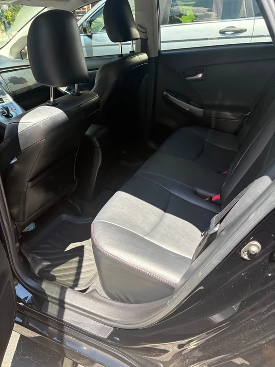 2013 Toyota Prius 3rd Gen - Image 7 of 12