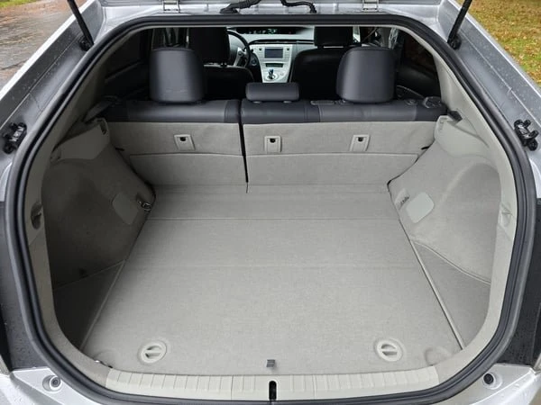 2013 Toyota Prius 3rd Gen - Image 15 of 19