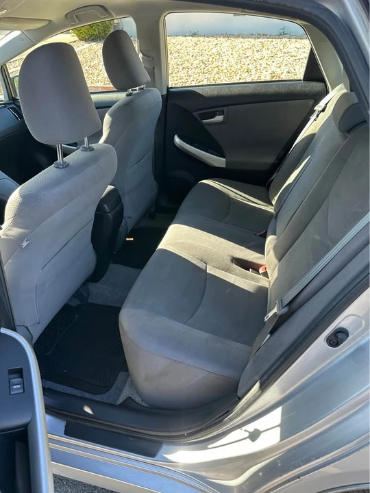 2013 Toyota Prius 3rd Gen - Image 7 of 10