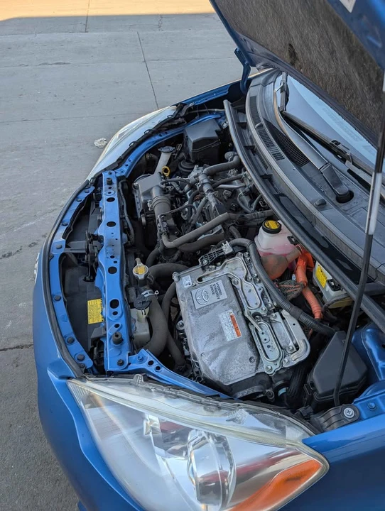 2013 Toyota Prius 3rd Gen - Image 16 of 20