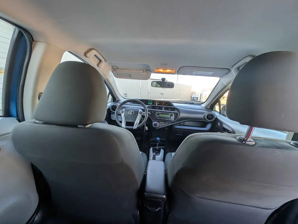 2013 Toyota Prius 3rd Gen - Image 18 of 20