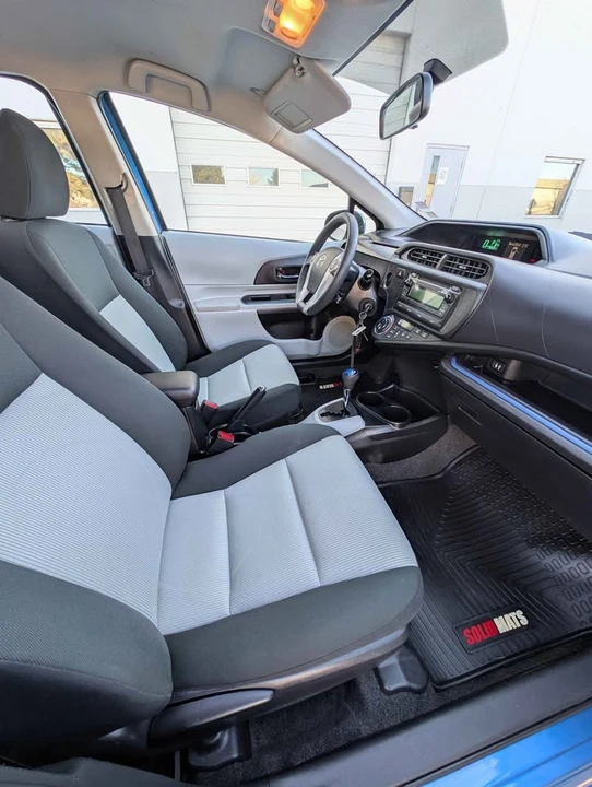 2013 Toyota Prius 3rd Gen - Image 11 of 20