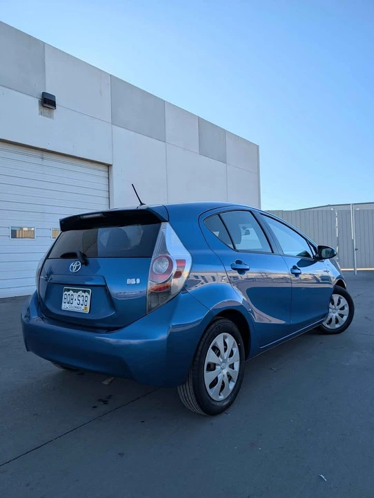 2013 Toyota Prius 3rd Gen - Image 5 of 20