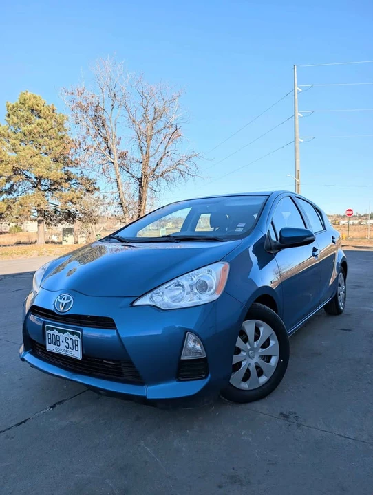 2013 Toyota Prius 3rd Gen - Image 2 of 20