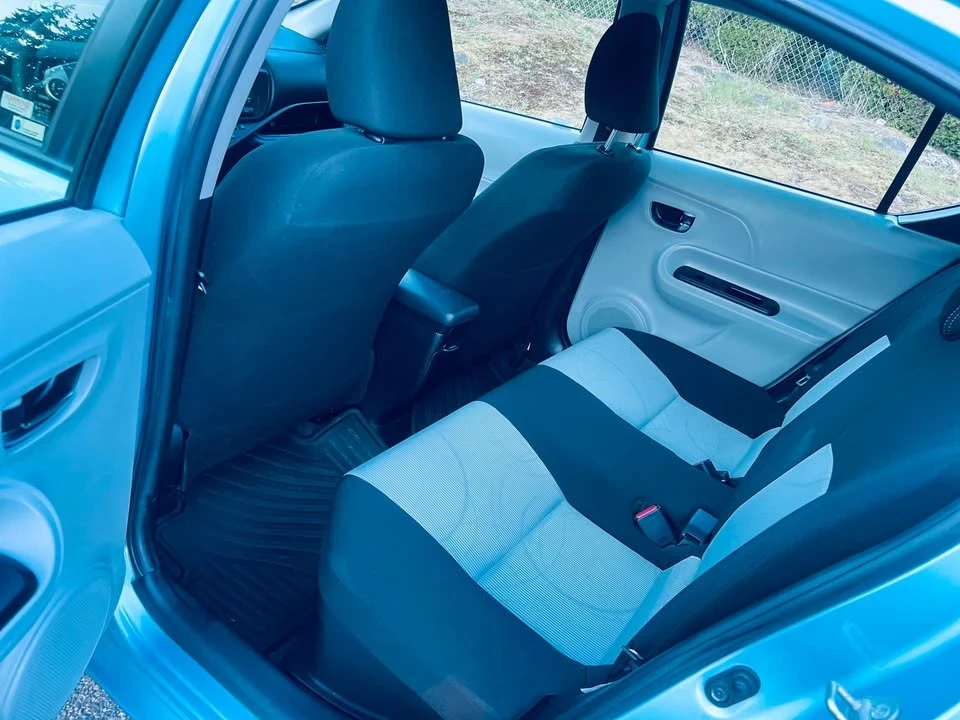 2013 Toyota Prius 3rd Gen - Image 10 of 13