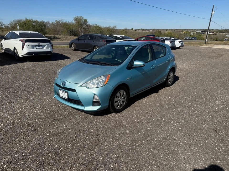 2013 Toyota Prius 3rd Gen - Image 3 of 13