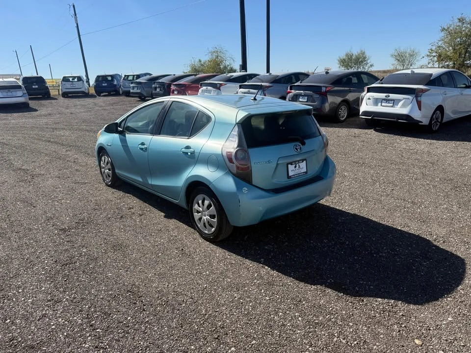 2013 Toyota Prius 3rd Gen - Image 6 of 13