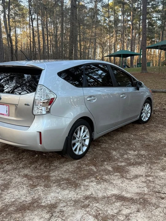 2013 Toyota Prius 3rd Gen - Image 2 of 7