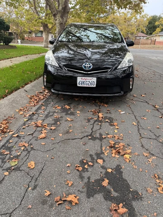 2013 Toyota Prius 3rd Gen - Image 2 of 6