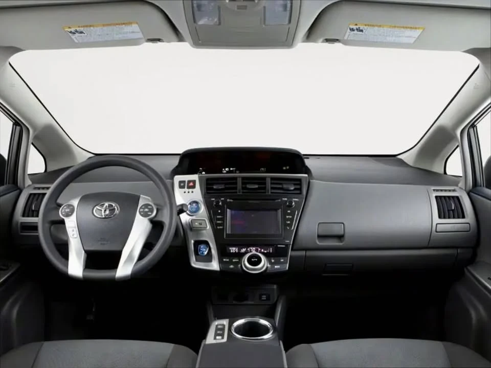 2013 Toyota Prius 3rd Gen - Image 4 of 7