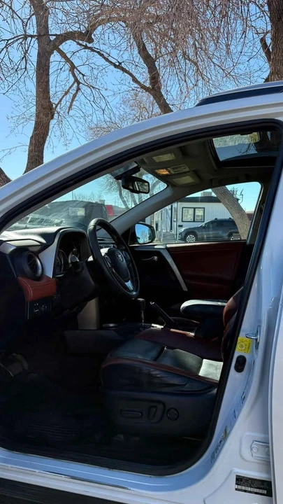 2013 Toyota RAV4 4th Gen - Image 7 of 14