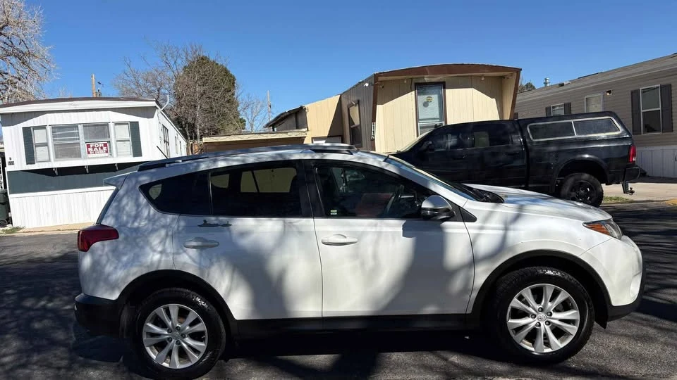 2013 Toyota RAV4 4th Gen - Image 5 of 14