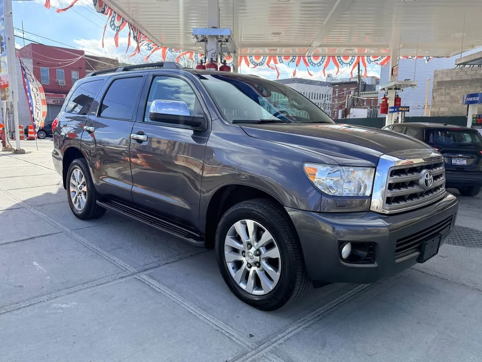 2013 Toyota Sequoia 2nd Gen - Image 8 of 14
