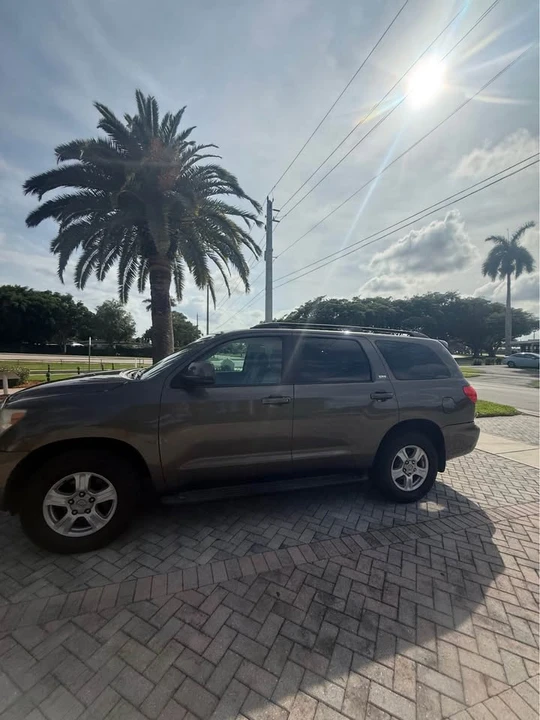 2013 Toyota Sequoia 2nd Gen - Image 7 of 18