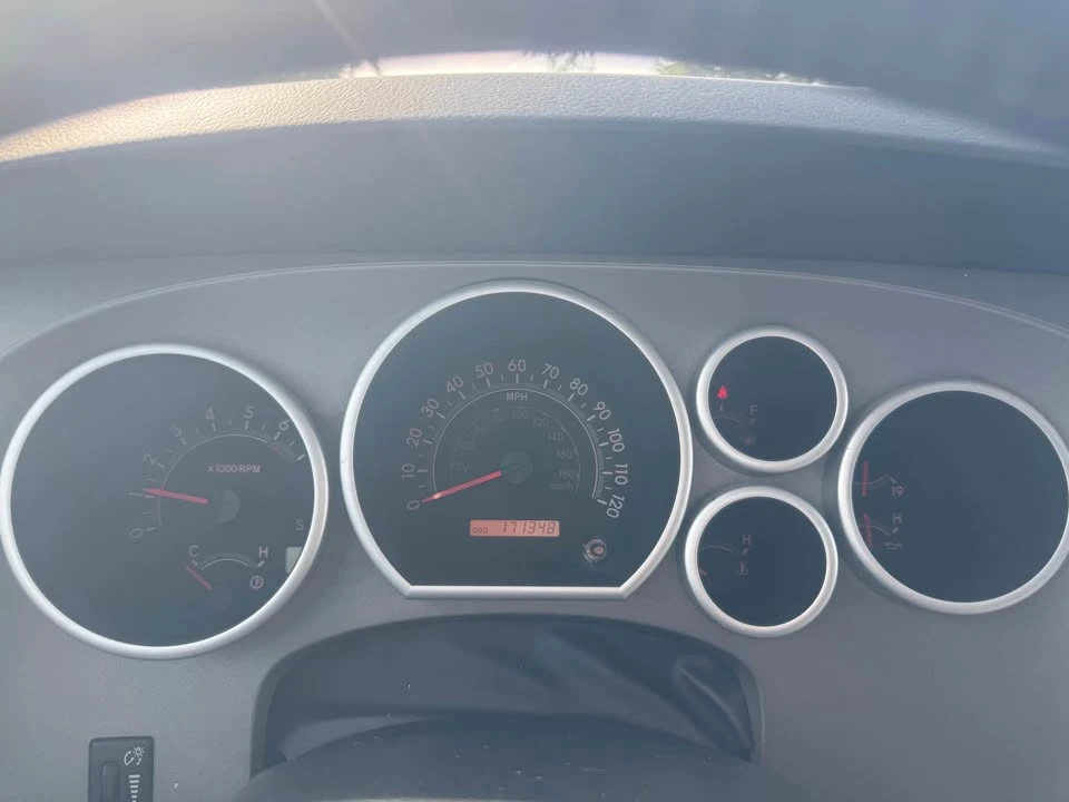 2013 Toyota Sequoia 2nd Gen - Image 10 of 18