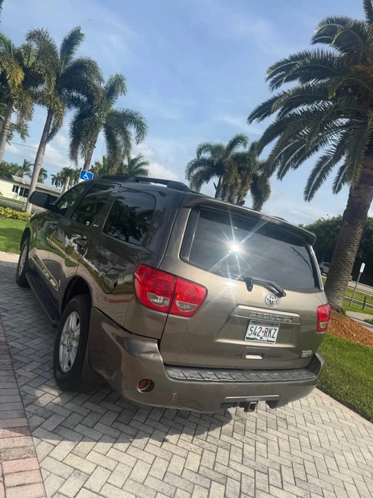 2013 Toyota Sequoia 2nd Gen - Image 8 of 18
