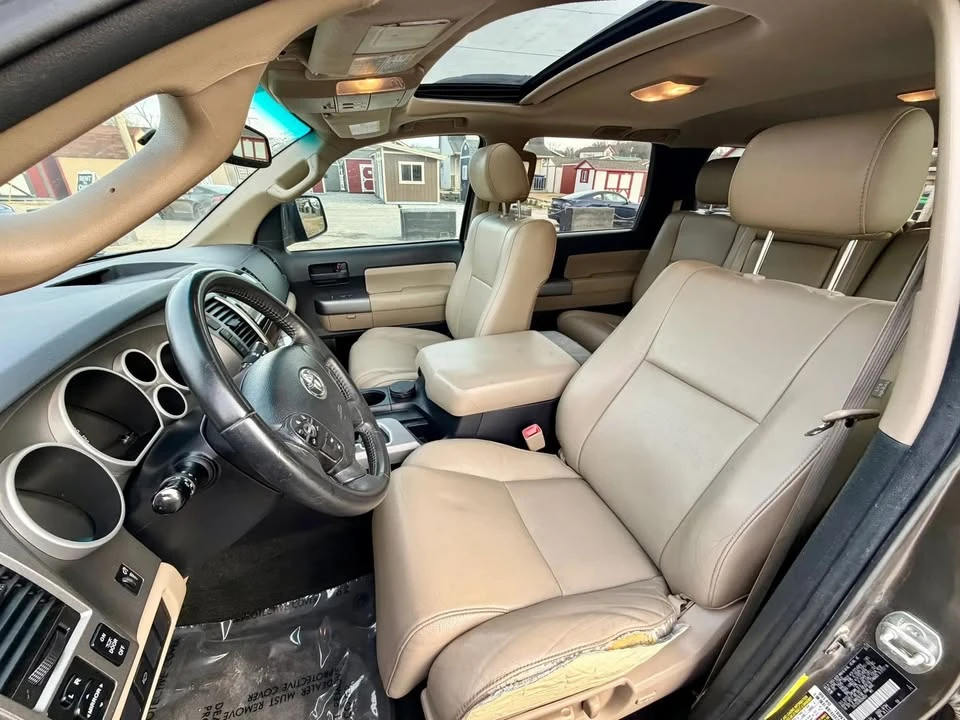 2013 Toyota Sequoia 2nd Gen - Image 9 of 16
