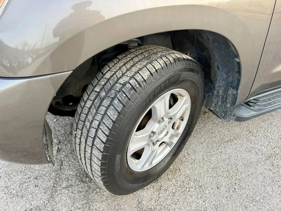 2013 Toyota Sequoia 2nd Gen - Image 8 of 16