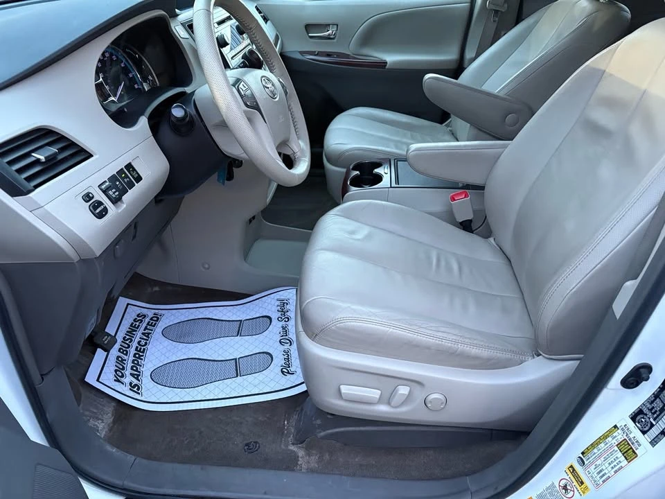 2013 Toyota Sienna 3rd Gen - Image 9 of 20