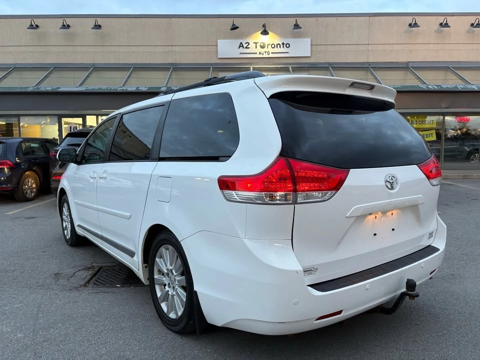 2013 Toyota Sienna 3rd Gen - Image 7 of 20
