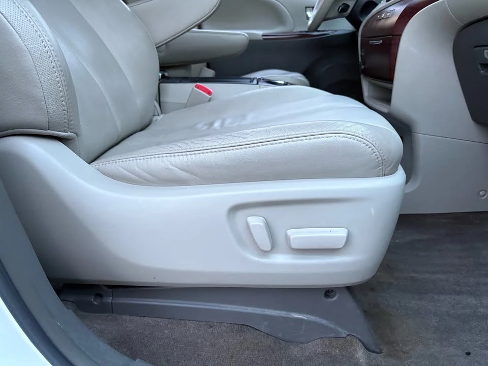 2013 Toyota Sienna 3rd Gen - Image 12 of 20