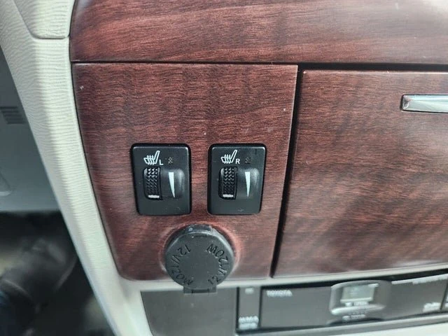 2013 Toyota Sienna 3rd Gen - Image 18 of 20