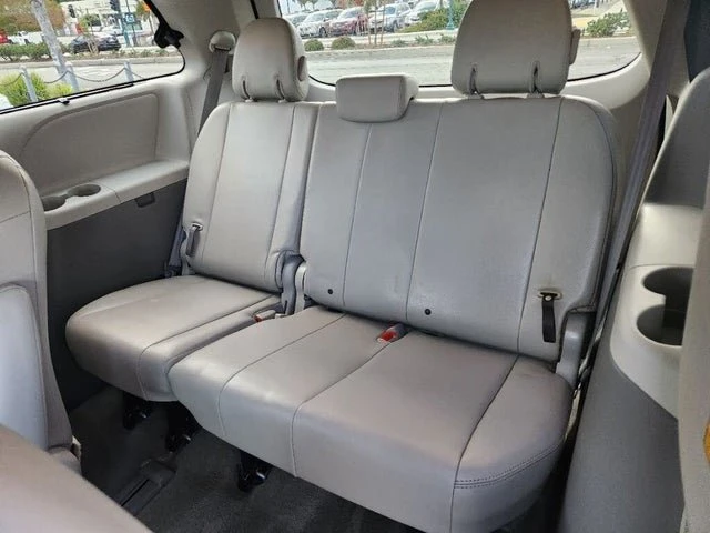 2013 Toyota Sienna 3rd Gen - Image 10 of 20