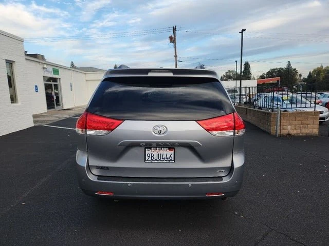 2013 Toyota Sienna 3rd Gen - Image 4 of 20