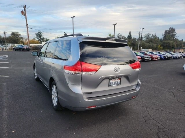 2013 Toyota Sienna 3rd Gen - Image 3 of 20
