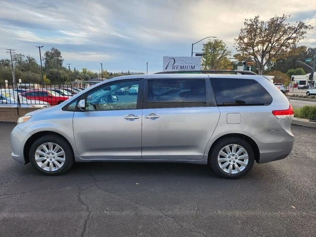 2013 Toyota Sienna 3rd Gen - Image 2 of 20