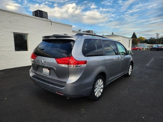 2013 Toyota Sienna 3rd Gen - Image 5 of 20