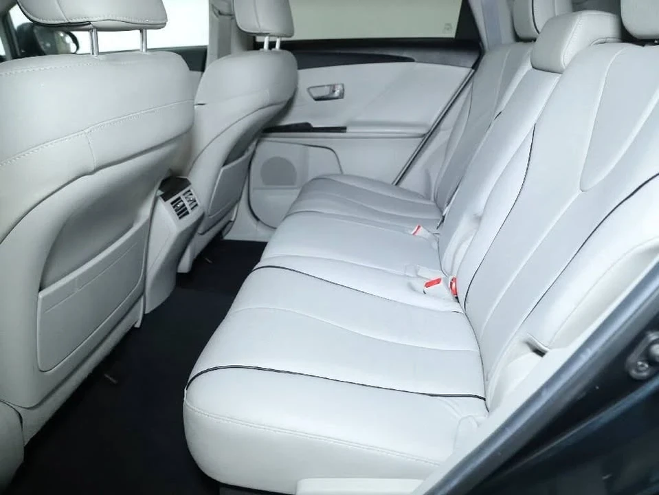 2013 Toyota Venza - Image 14 of 20