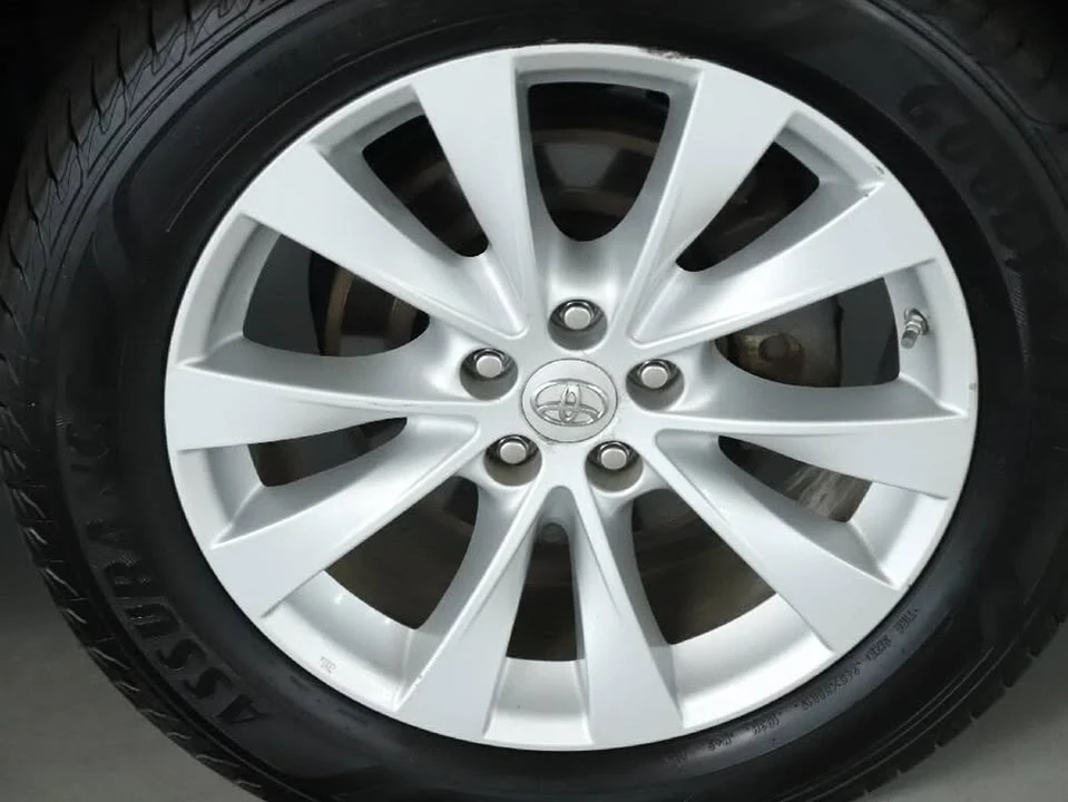 2013 Toyota Venza - Image 10 of 20